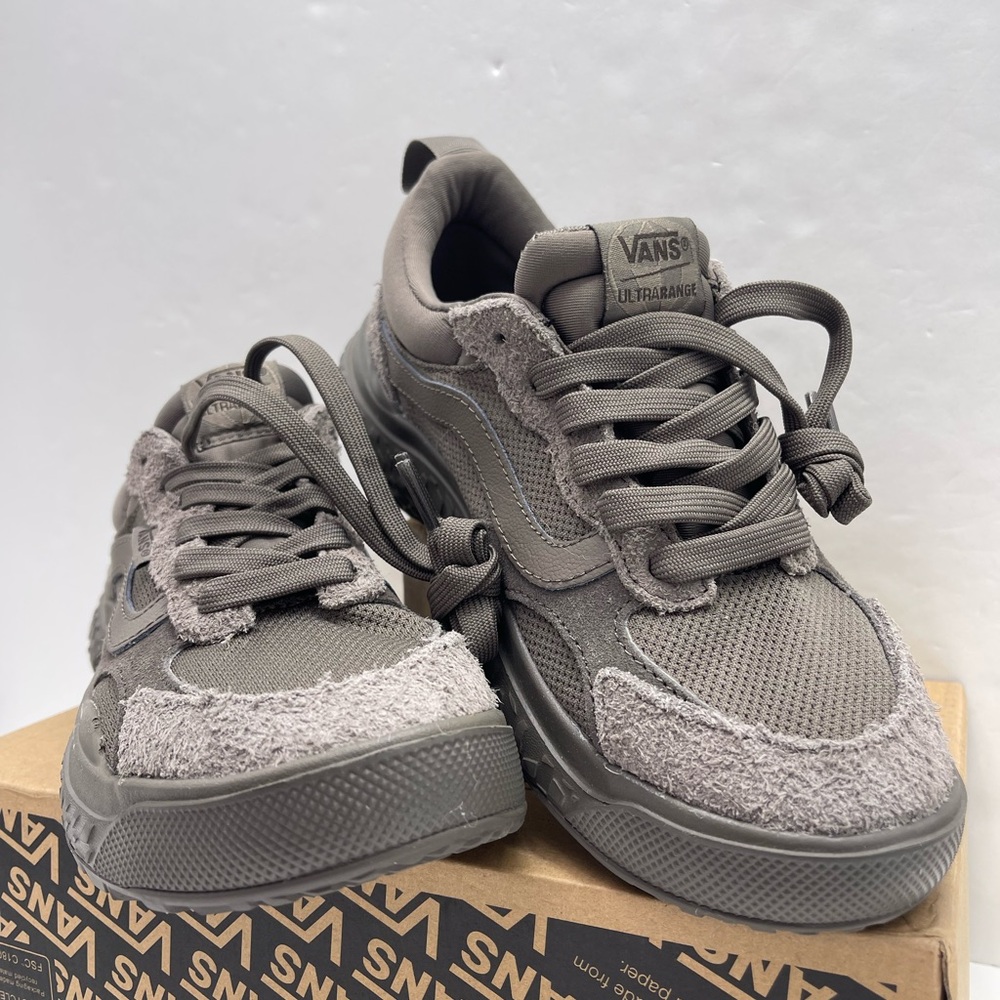 Vans WMN Mte Ultrarange Neo Vr3
Mono Bungee Cord
VN000CWE9JC Sneakers - Picture 3 of 16